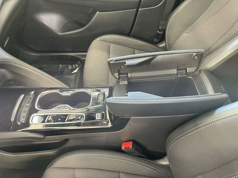 Used 2023 Buick Envision Preferred w/ Sport Touring Package image 25