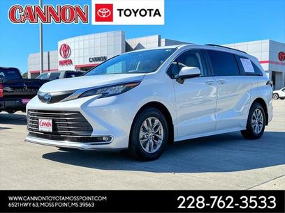 Certified 2023 Toyota Sienna XLE