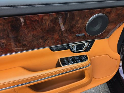 Used 2018 Jaguar XJ L Portfolio image 13