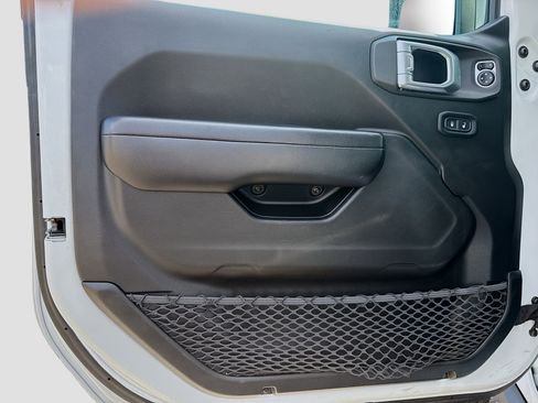 Used 2019 Jeep Wrangler Unlimited Rubicon image 20