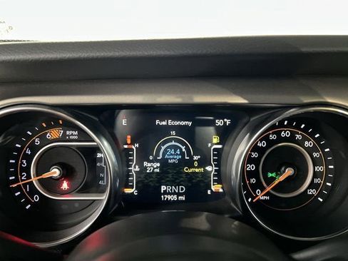 Used 2021 Jeep Wrangler Sport image 12