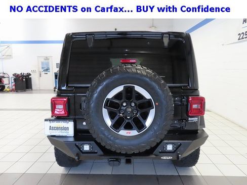 Used 2018 Jeep Wrangler Unlimited Rubicon image 12