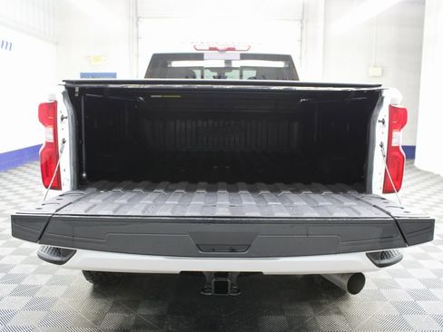 Used 2023 Chevrolet Silverado 2500 High Country w/ Z71 Off-Road Package image 46