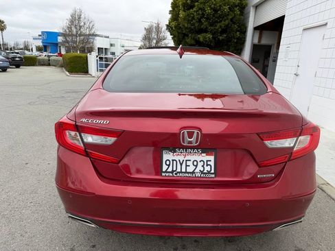 Used 2018 Honda Accord Touring image 5
