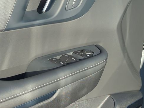 Used 2025 Buick Enclave Preferred image 23