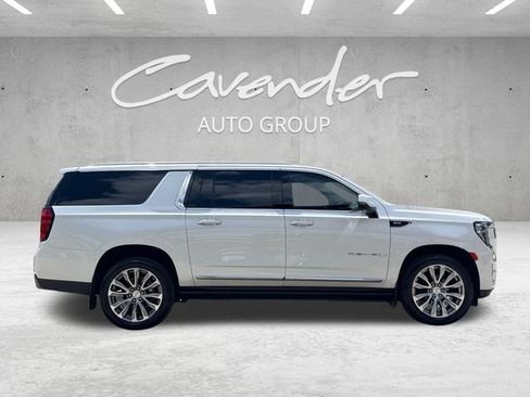 Used 2022 GMC Yukon XL Denali AWD/4WD image 21