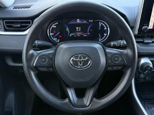 Used 2025 Toyota RAV4 XLE AWD/4WD image 14