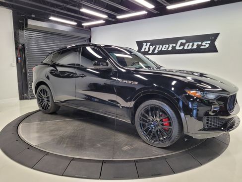 Used 2018 Maserati Levante GranSport image 78