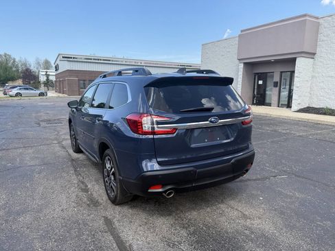 Used 2025 Subaru Ascent Limited AWD/4WD image 8