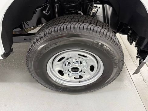 New 2026 Ford F250 XL w/ XL Chrome Package image 5