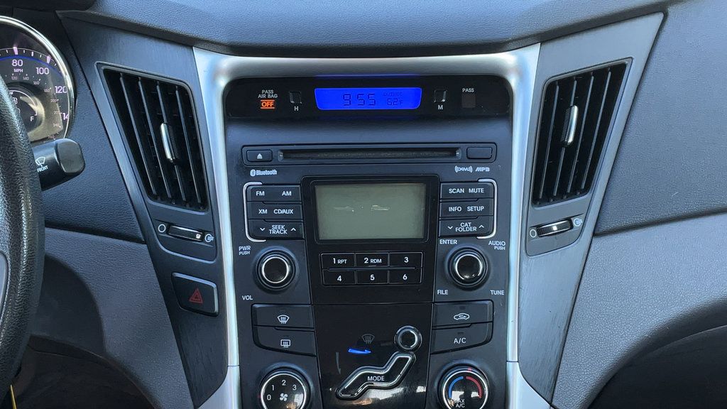 Used 2011 Hyundai Sonata GLS FWD image 22