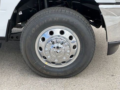 New 2026 RAM 3500 Tradesman image 15