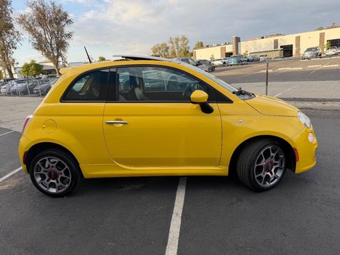 Used 2015 FIAT 500 Sport w/ Comfort/Convenience Group image 6