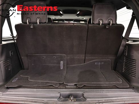 Used 2016 Lincoln Navigator Reserve AWD/4WD image 9