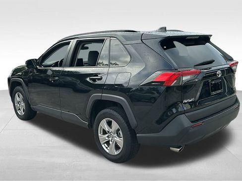 Used 2023 Toyota RAV4 XLE image 5