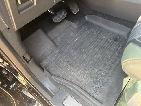 Used 2025 Ford F150 Raptor AWD/4WD image 17
