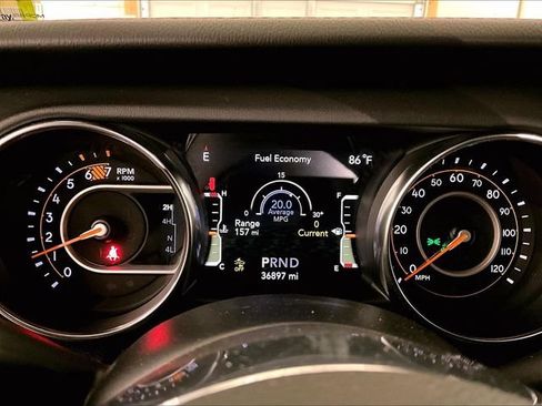 Used 2020 Jeep Wrangler Unlimited Sahara AWD/4WD image 19