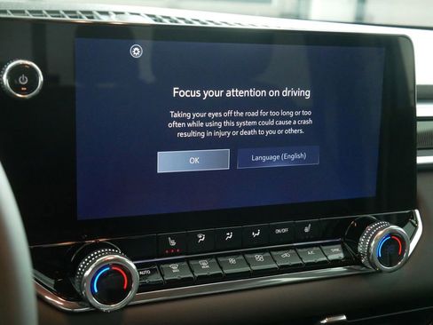 New 2026 GMC Canyon Elevation w/ Convenience Package image 26