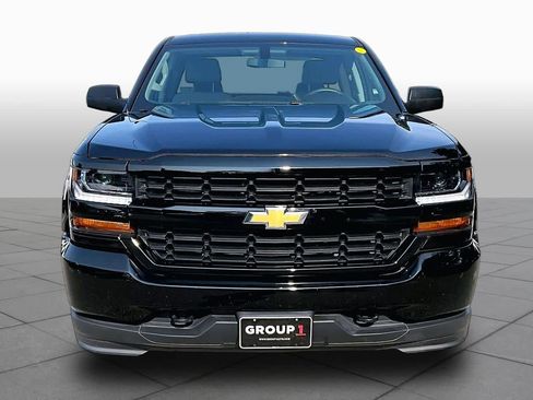 Used 2018 Chevrolet Silverado 1500 Custom w/ Trailering Package AWD/4WD image 4