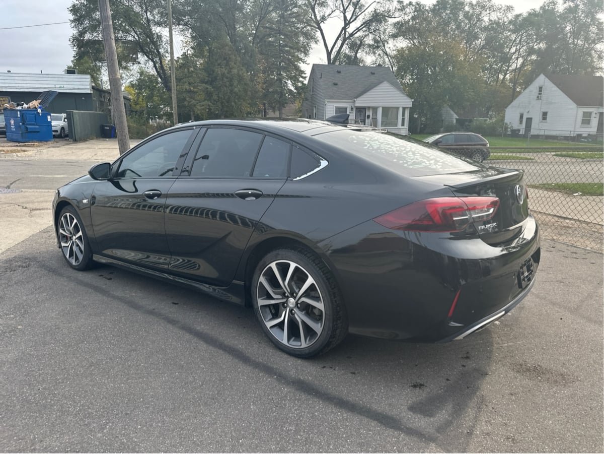 Used 2018 Buick Regal GS w/ Driver Confidence Package #2 AWD/4WD image 4