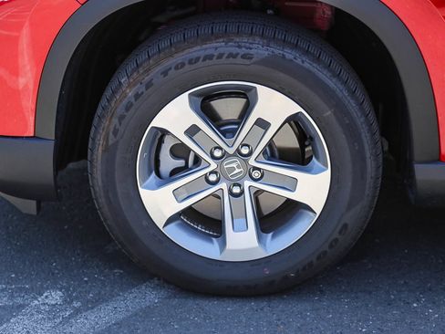 Used 2025 Honda Pilot EX-L image 9