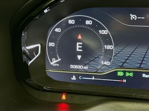 Used 2022 GMC Yukon Denali image 12