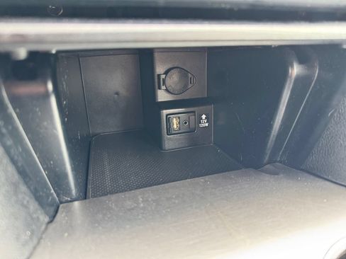 Used 2014 Toyota Camry SE FWD image 24