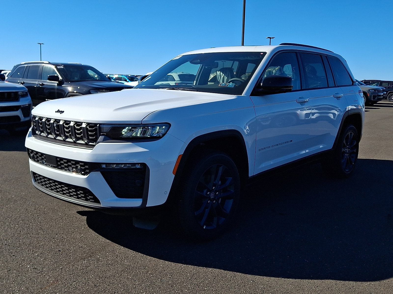 New 2026 Jeep Grand Cherokee Limited AWD/4WD image 2