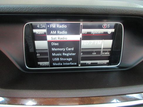 Used 2014 Mercedes-Benz E 550 4MATIC Sedan image 62
