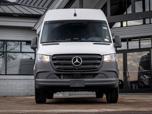 Used 2026 Mercedes-Benz Sprinter 2500 image 5