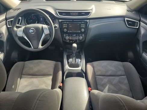 Used 2016 Nissan Rogue SV image 17