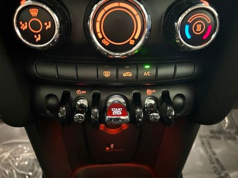 Used 2022 MINI Cooper 4-Door Hardtop FWD image 33