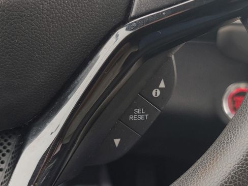 Used 2021 Honda HR-V EX image 31