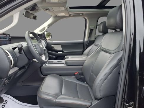 Used 2025 Ford Expedition Active AWD/4WD image 20