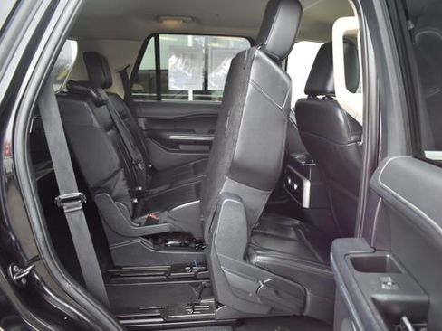 Used 2024 Ford Expedition XLT AWD/4WD image 48