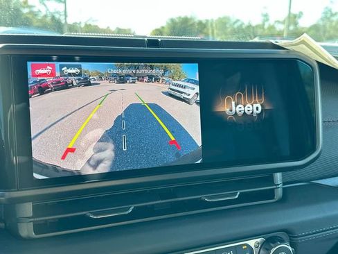 New 2026 Jeep Wrangler Unlimited Rubicon w/ Technology Group image 21