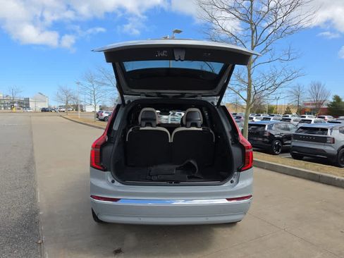 Used 2025 Volvo XC90 B6 Plus image 6
