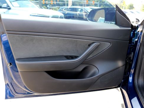 Used 2019 Tesla Model 3 Performance image 13