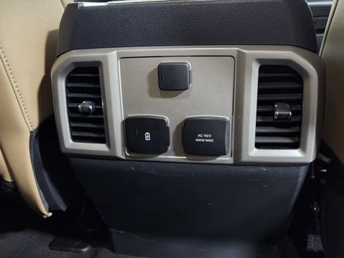 Used 2022 Ford F350 Lariat w/ Lariat Ultimate Package image 21