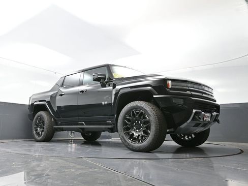 New 2025 GMC Hummer EV 2X image 47