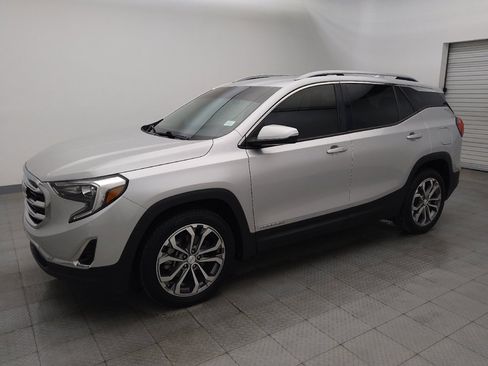 Used 2019 GMC Terrain SLT image 2