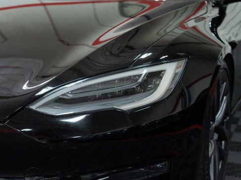 Used 2021 Tesla Model S Plaid AWD/4WD image 10