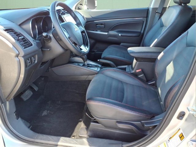 Used 2025 Mitsubishi Outlander Sport ES AWD/4WD image 14