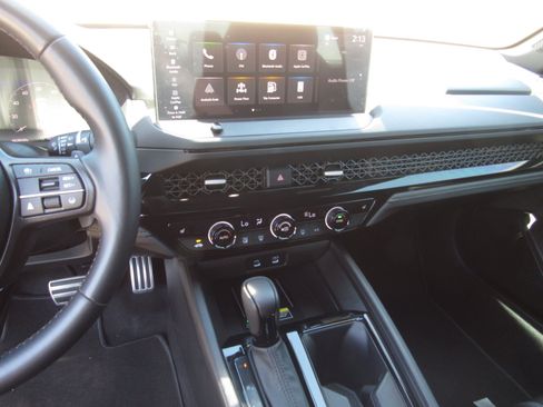 Certified 2025 Honda Accord Sport image 17