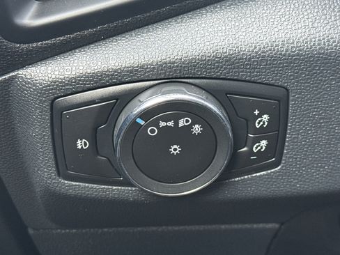 Used 2020 Ford EcoSport Titanium image 21