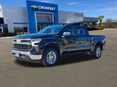 Used 2024 Chevrolet Silverado 1500 LT AWD/4WD image 34