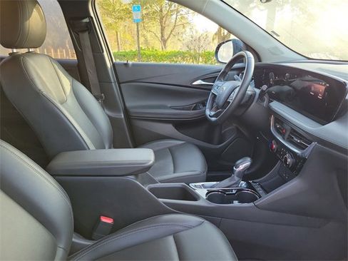 Used 2024 Buick Encore GX Sport Touring image 35