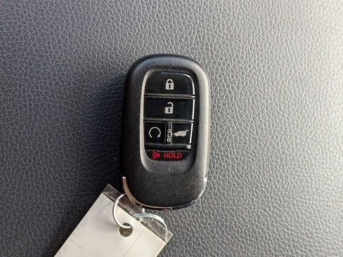 Certified 2024 Honda Pilot Touring image 34