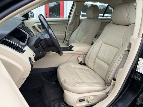 Used 2014 Ford Taurus SEL w/ Equipment Group 201A AWD/4WD image 13