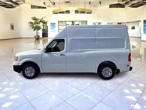Used 2021 Nissan NV 2500 SV image 4